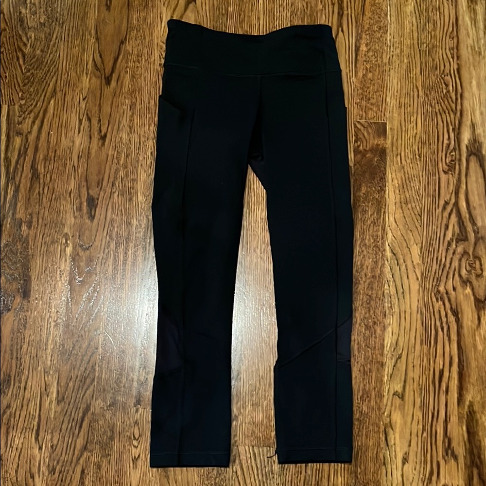 Lululemon Black Cropped Athletic Leggings